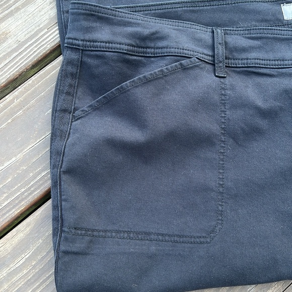 Torrid Feel the Fit Cropped Pants - Picture 7 of 14